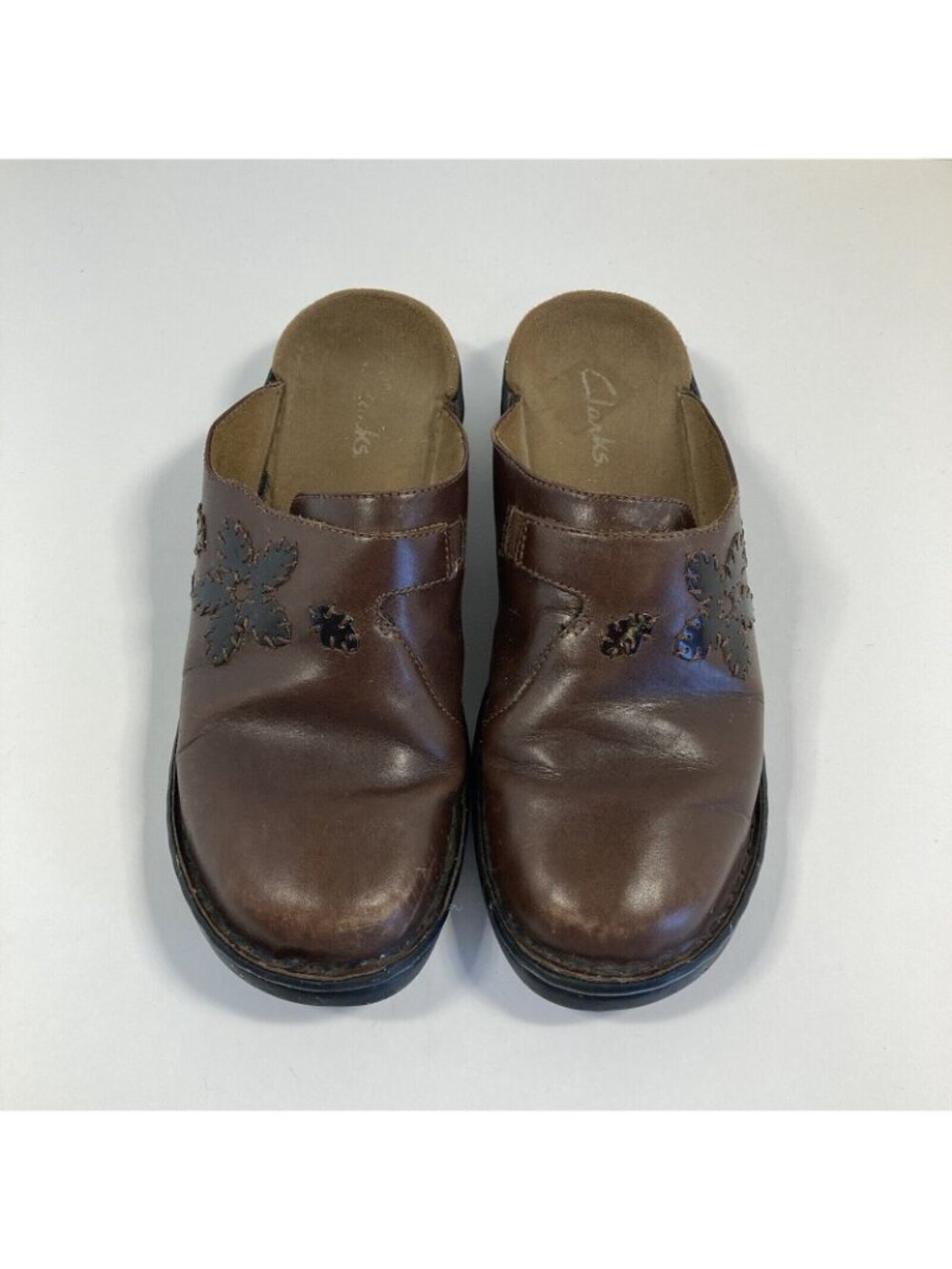 Womens Brown Clarks Slip On Sandals Clogs Size 8 Floral Pattern - Picture 2 of 10